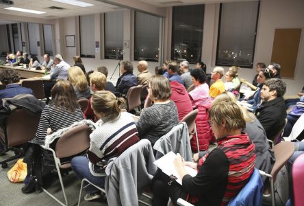 Le syndicat des enseignants dénonce la décision de la CSDHR