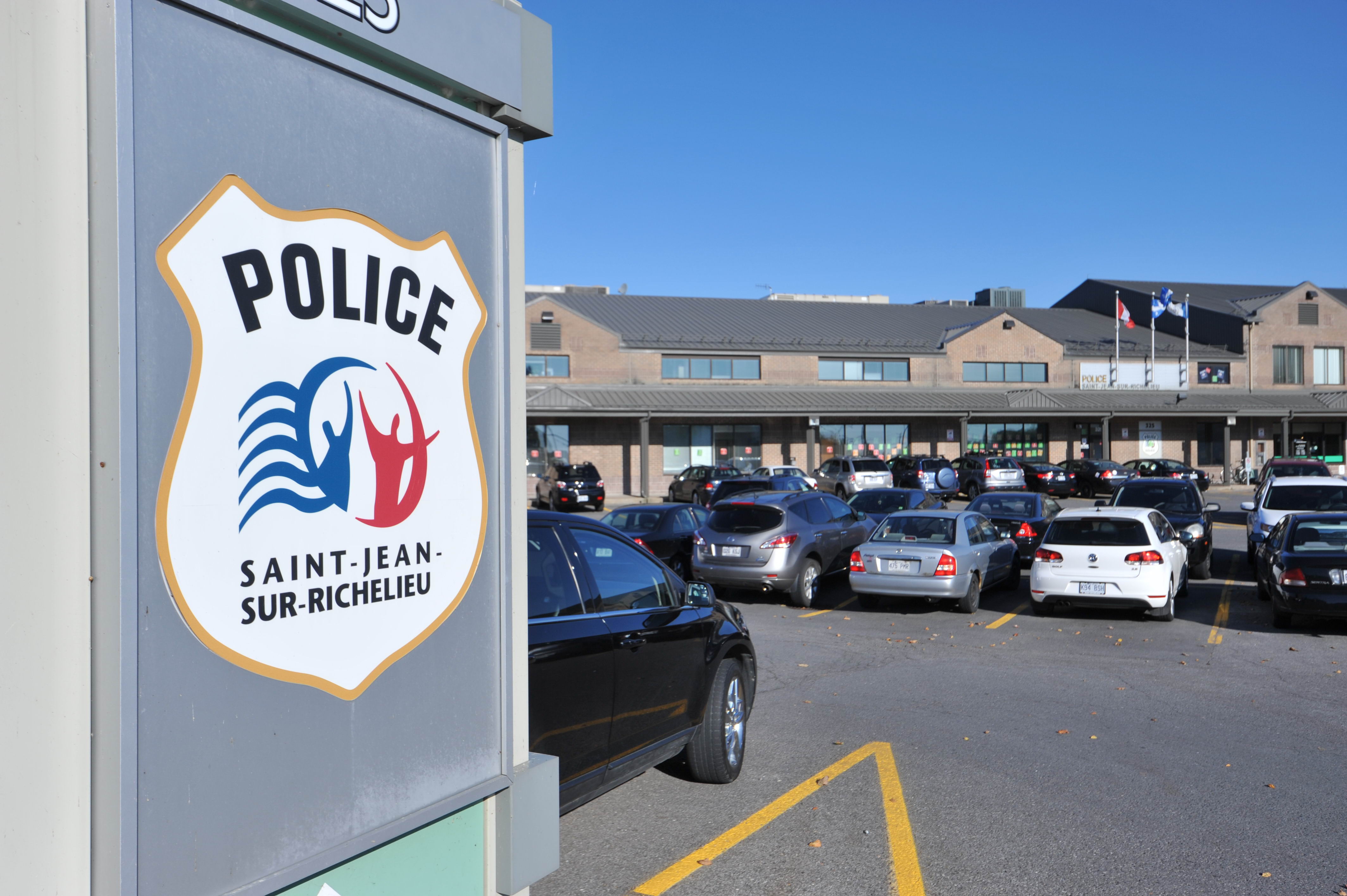 SaintJean demande à Québec de subventionner son service de police  Le