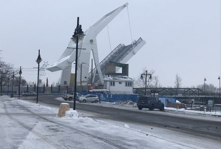 Douze jours pour inspecter le pont-levis du pont Gouin