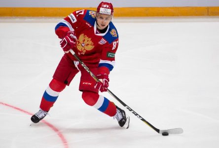 La LNH suspend son entente avec la KHL établie en Russie