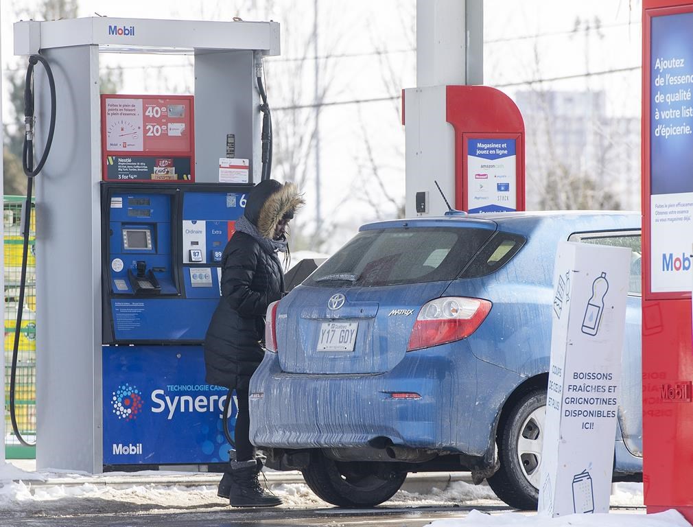 Prix du carburant: le ministre Champagne veut empêcher la collusion