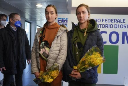 L’Italie aide l’équipe ukrainienne de natation artistique à se rendre à Rome