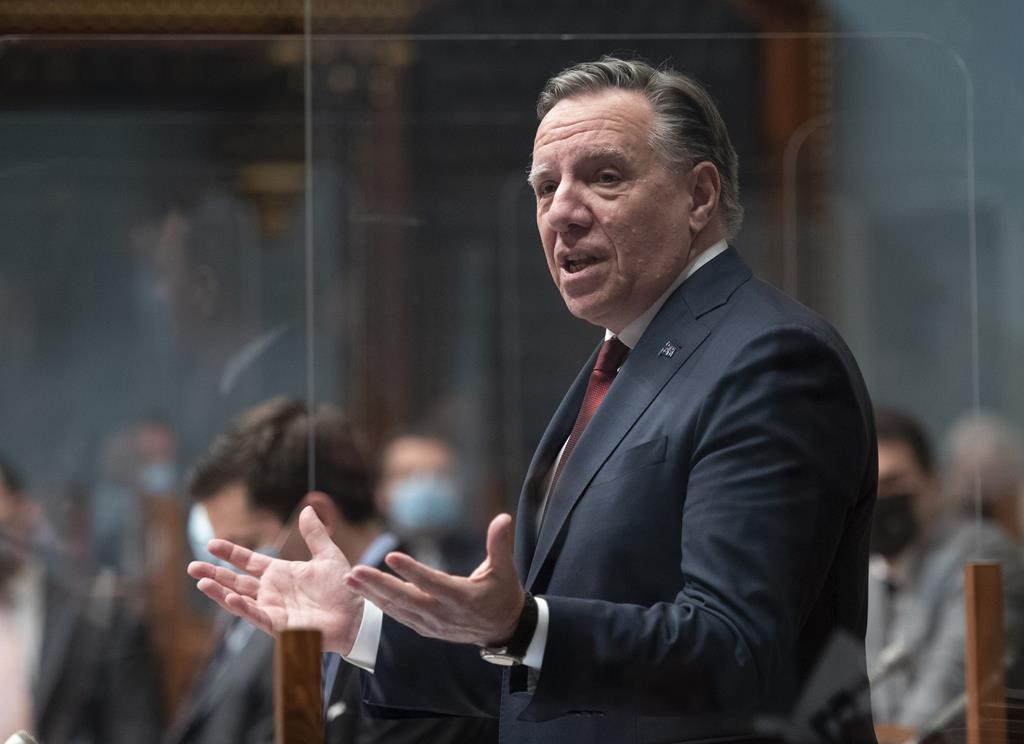 Tarifs d’Hydro: Legault promet une compensation, mais exclut un gel tarifaire