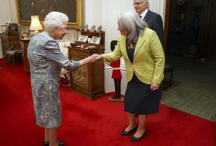 La gouverneure générale rencontre la reine pour souligner ses 70 ans sur le trône