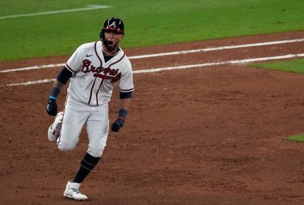 Les Braves renforcent leur champ extérieur en signant Rosario et Dickerson