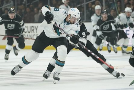 Les Sharks prolongent de huit ans le contrat du centre Tomas Hertl