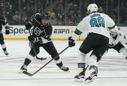 Les Kings retrouvent le chemin de la victoire en renversant les Sharks 3-0