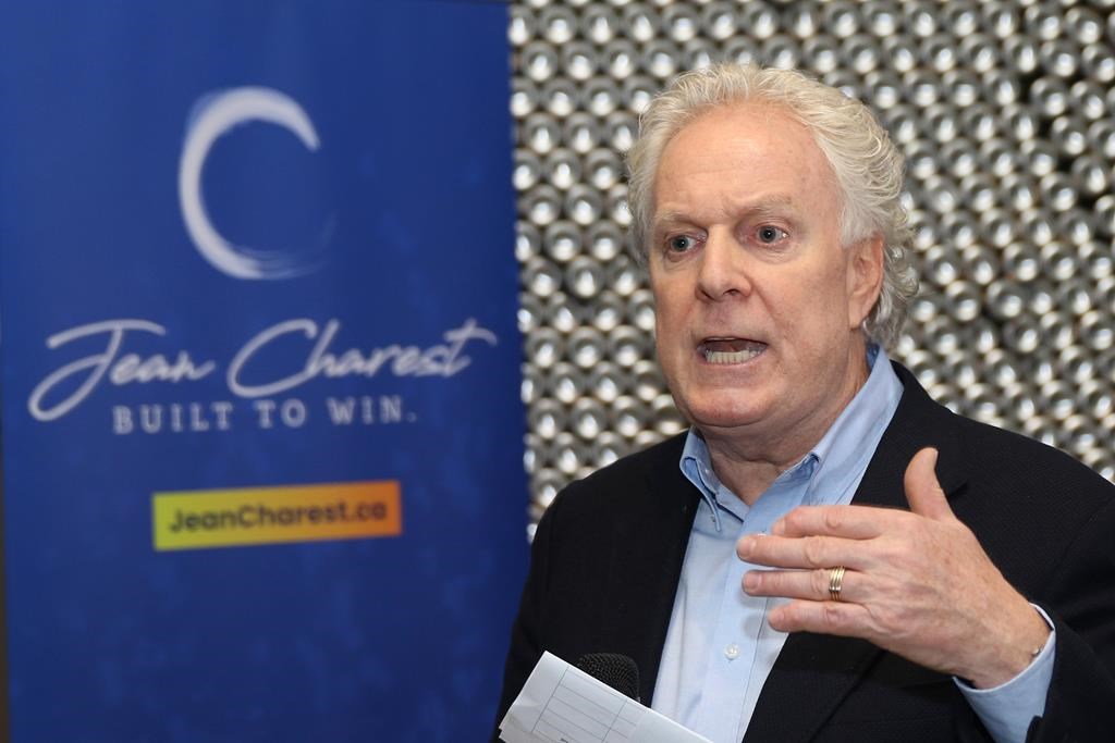 Jean Charest estime que les dirigeants doivent d’abord écouter les experts en santé