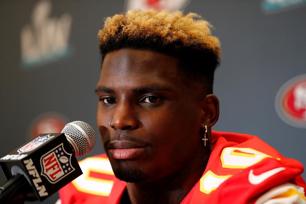 Les Chiefs envoient Tyreek Hill aux Dolphins en retour de nombreux choix