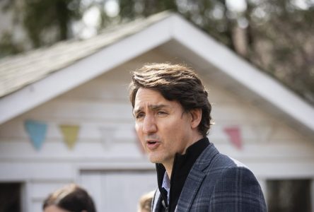 Véhicules électriques: annonce du premier ministre Trudeau lundi à Victoria