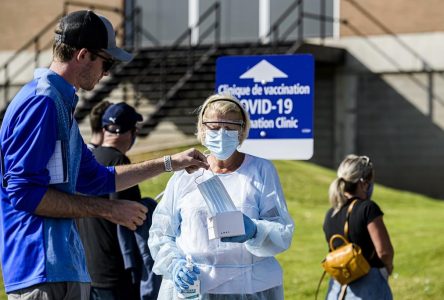 COVID-19: le N.-B. signale dix décès et une hausse de patients aux soins intensifs