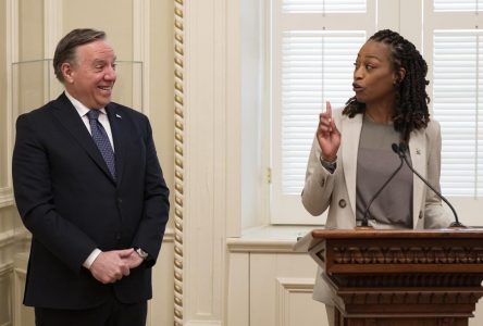 La nouvelle députée caquiste Shirley Dorismond assermentée à l’Assemblée nationale