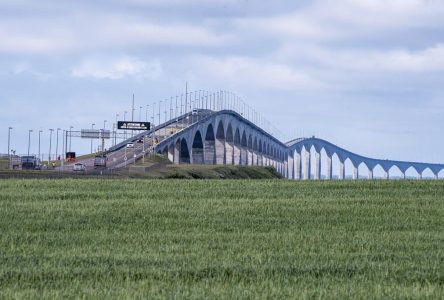 L’Île-du-Prince-Édouard veut faire changer le nom du pont de la Confédération