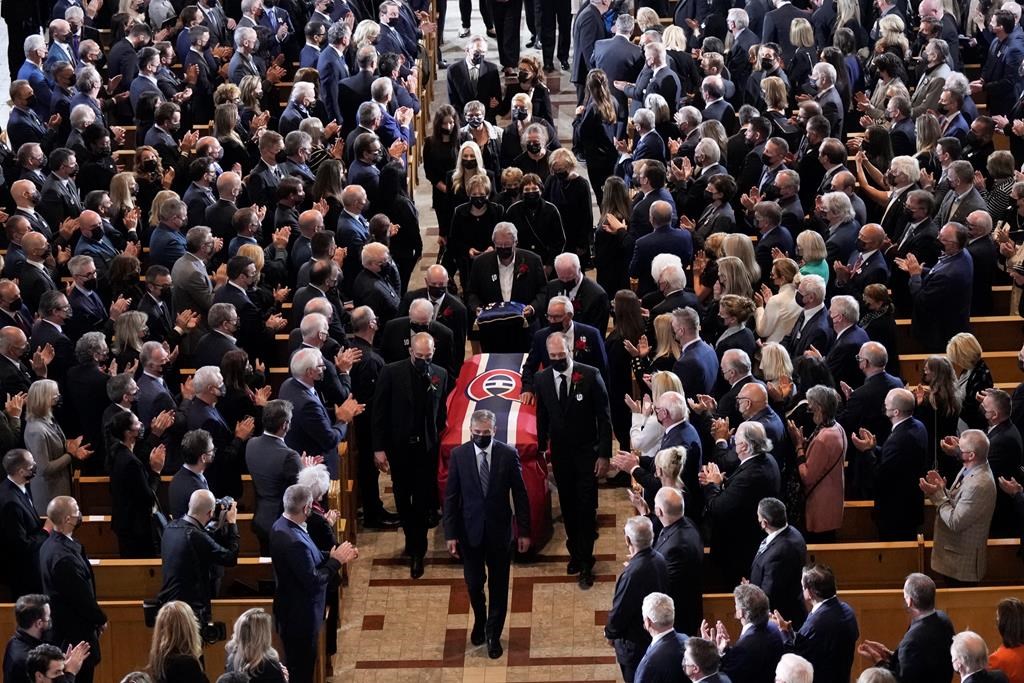 À l’unanimité, les députés de l’Assemblée nationale rendent hommage à Guy Lafleur