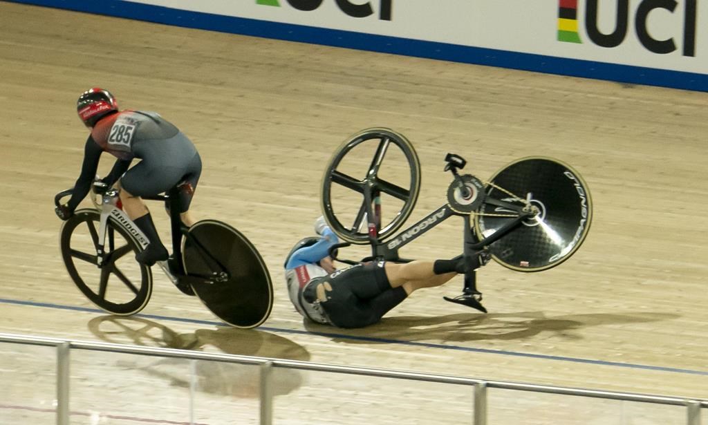 Kelsey Mitchell gagne l’or au keirin; Genest chute en finale