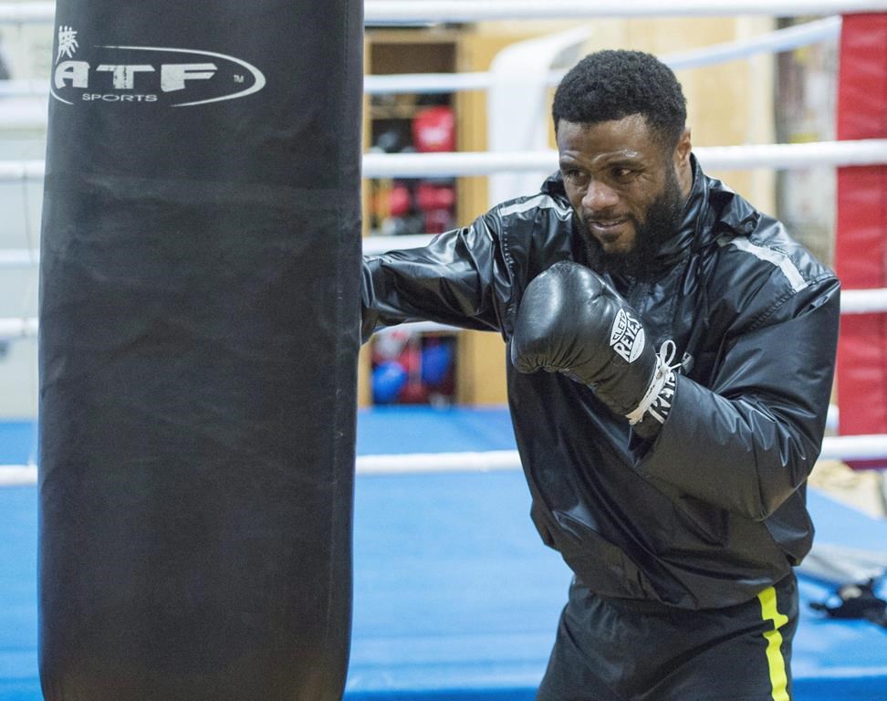 Jean Pascal réussit son retour sur le ring en défaisant Meng Fanlong