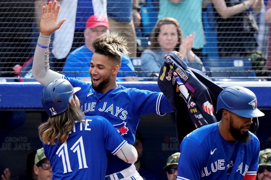 Bo Bichette frappe deux circuits pour aider les Blue Jays à l’emporter 3-1