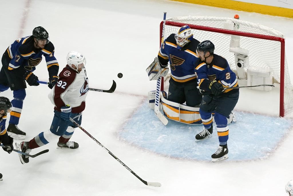 Artturi Lehkonen marque deux buts dans une victoire de 5-2 de l’Avalanche à St. Louis