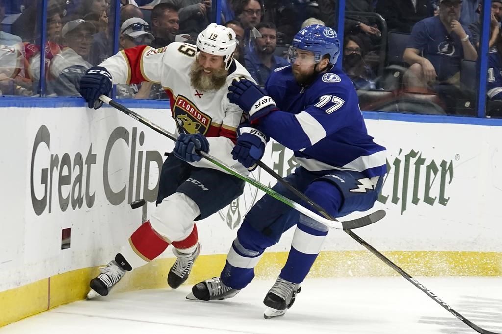 Panthers: Joe Thornton doit réfléchir à son avenir, ignore ce qu’il lui réservera