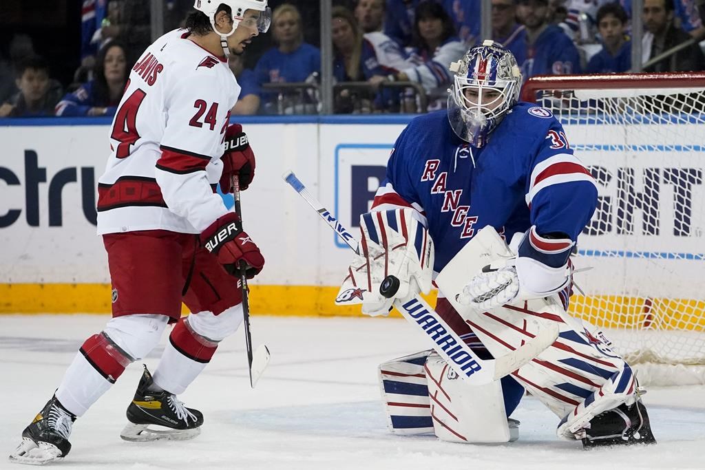 Les Rangers battent les Hurricanes 5-2 et forcent la tenue d’un septième match