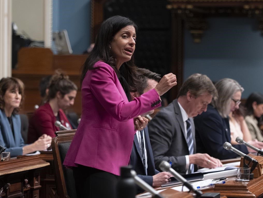 Legault «manque de coeur» en ciblant les immigrants, selon Anglade