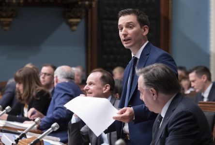 Première historique: Québec crée un ministère de la Langue française