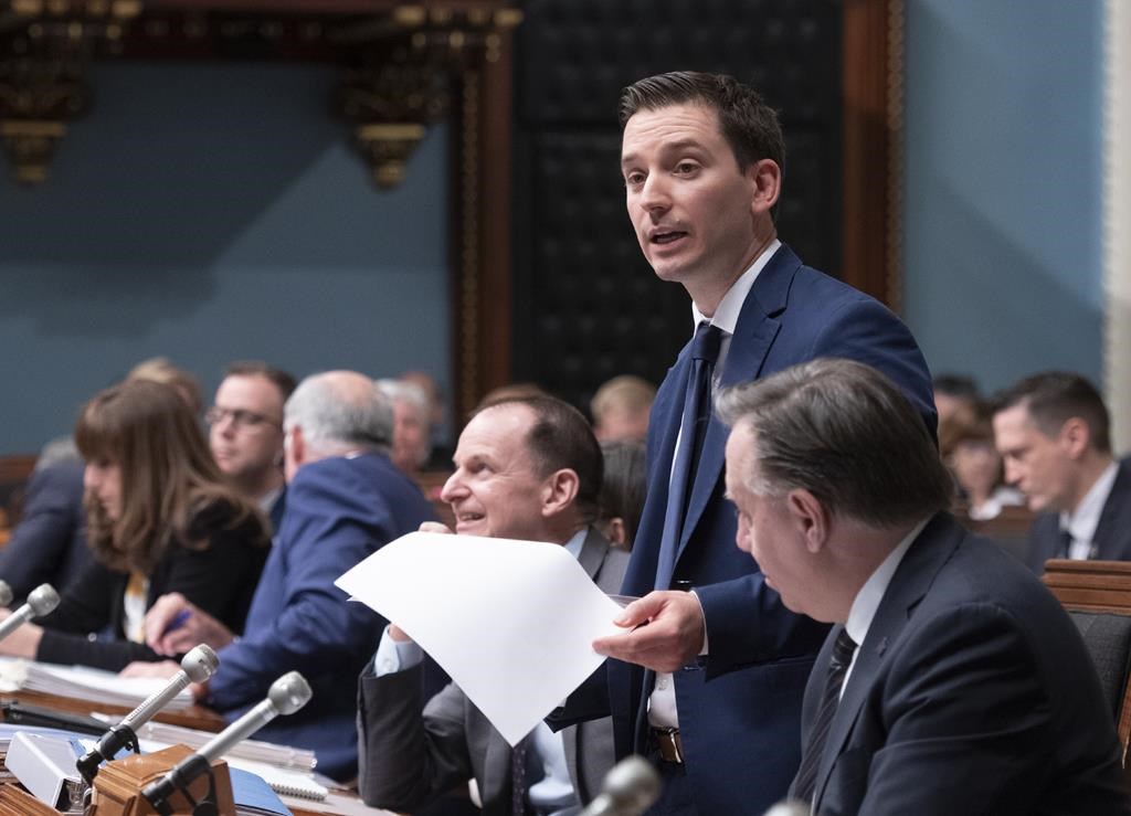 Première historique: Québec crée un ministère de la Langue française