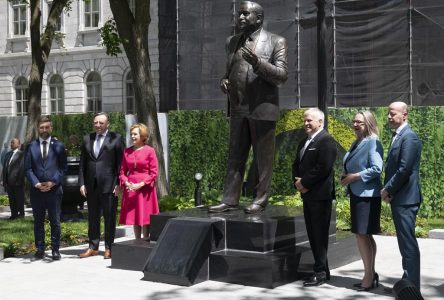 Statue de Jacques Parizeau: «il n’a jamais renoncé à son rêve»