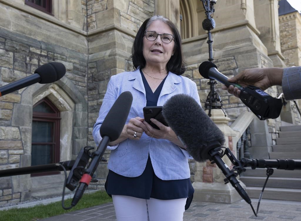 Vaccination obligatoire: une députée priée de quitter la Chambre des communes