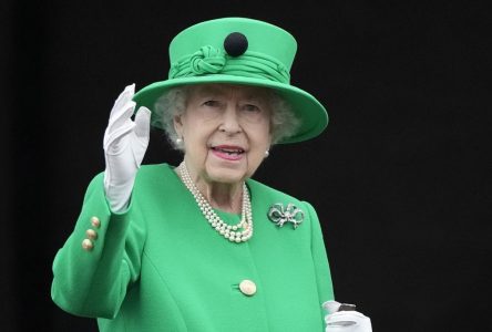 Des Canadiens se joignent aux festivités entourant le jubilé d’Elizabeth II