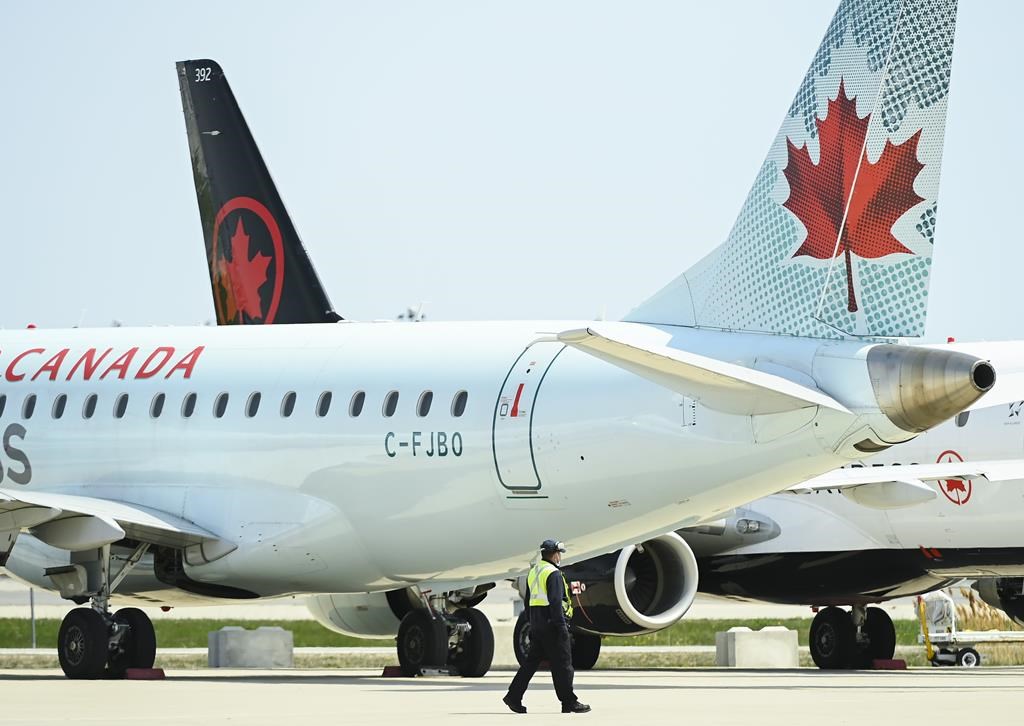 Aéroport Pearson: 491 000 voyageurs internationaux retardés à l’arrivée en mai