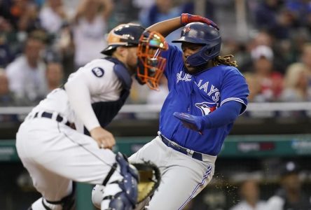 Les Blue Jays cognent trois circuits dans une victoire de 10-1 contre les Tigers