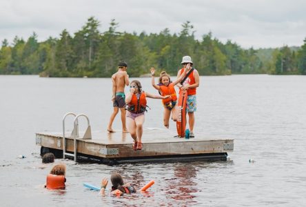 Un camp d’été néo-écossais offre des places pour des enfants en deuil