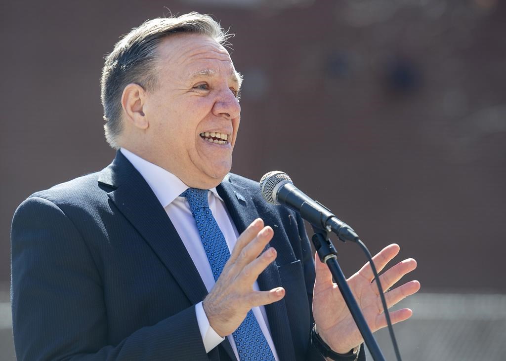 François Legault veut Anjou-Louis-Riel et ouvre la porte à des baisses d’impôt