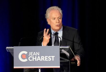 Un nouveau sondage indique que des électeurs préfèrent Charest et Brown à Poilievre