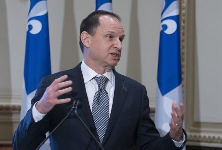 Québec va limiter la hausse de la taxe scolaire en 2022