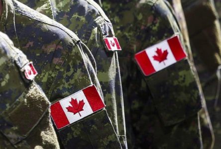 Inconduites dans l’armée: Ottawa exhorté à agir contre les brèches de sécurité