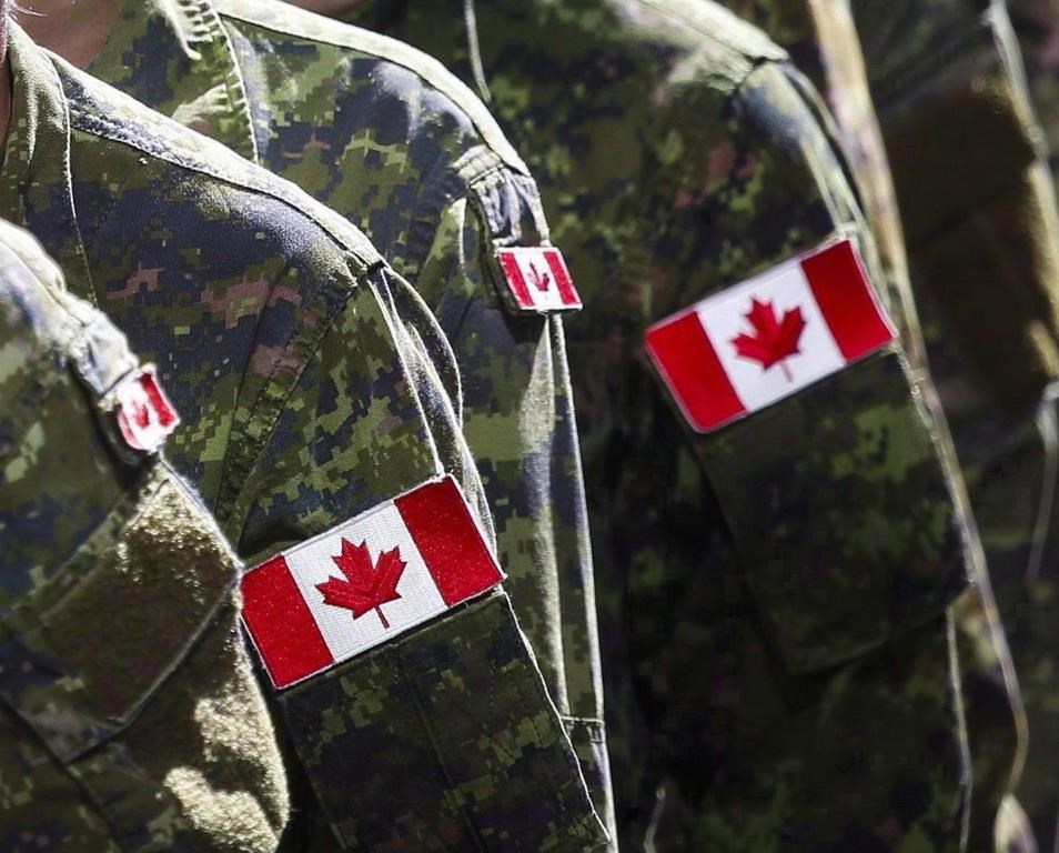 Inconduites dans l’armée: Ottawa exhorté à agir contre les brèches de sécurité