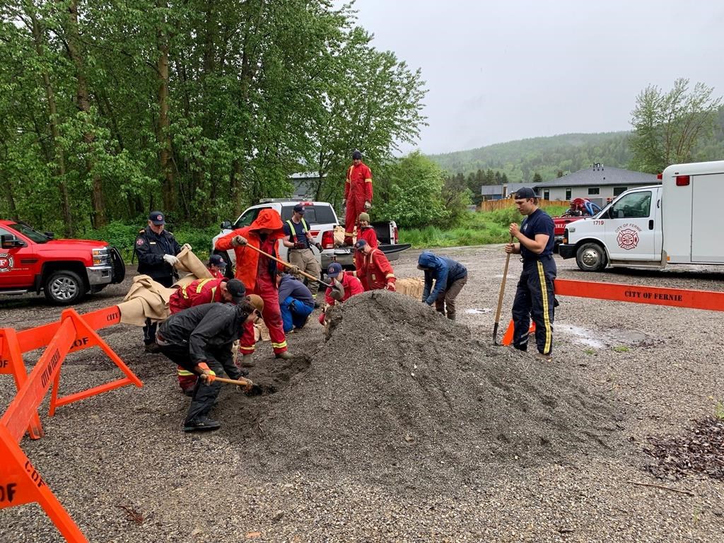 C.-B.: le niveau d’inondation pourrait se prolonger pendant des semaines