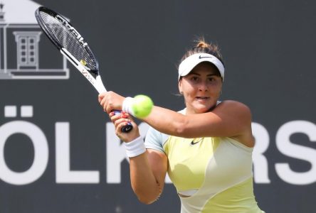 Andreescu défait Swan 6-4, 6-4 et accède aux quarts de finale à Bad Homburg