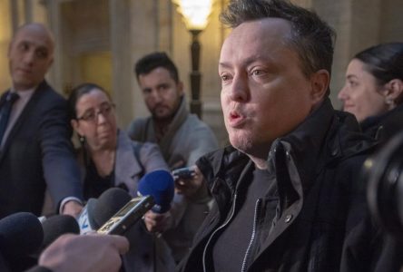 Mike Ward évite une poursuite en diffamation intentée par la mère de Jérémy Gabriel