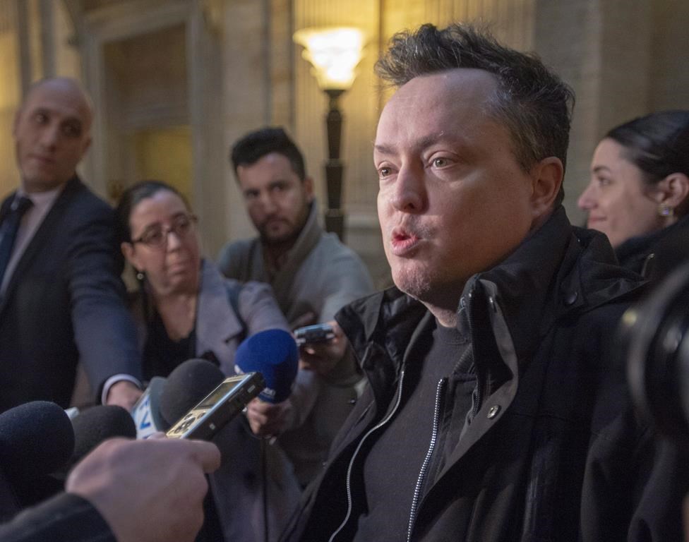 Mike Ward évite une poursuite en diffamation intentée par la mère de Jérémy Gabriel