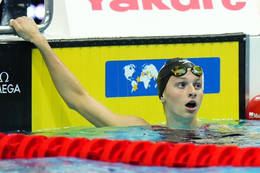 McIntosh et Masse décrochent l’or aux Championnats du monde de natation