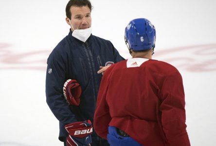 Les Blackhawks confirment le choix de Luke Richardson comme entraîneur-chef