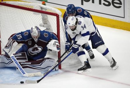 Ondrej Palat permet au Lightning de gagner 3-2 et de résister à l’élimination