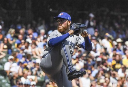 Rowdy Tellez frappe deux circuits et les Brewers défont les Blue Jays 10-3