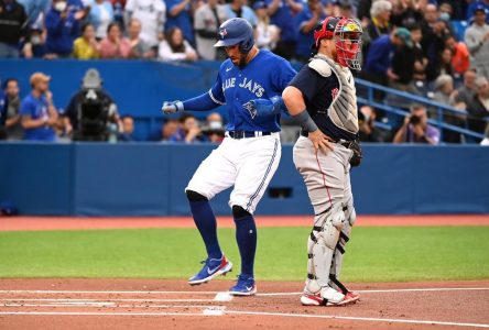 Les Blue Jays claquent trois circuits pour défaire les Red Sox 7-2