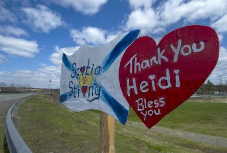 Massacre en N.-É.: une cérémonie commémorative pour l’officière Heidi Stevenson