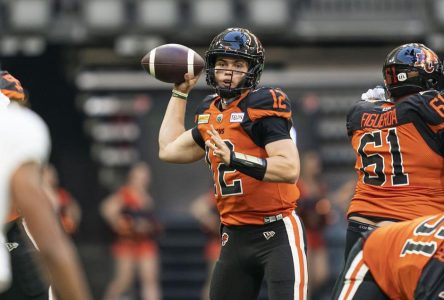 Le quart-arrière Nathan Rourke est de nouveau le premier de classe dans la LCF