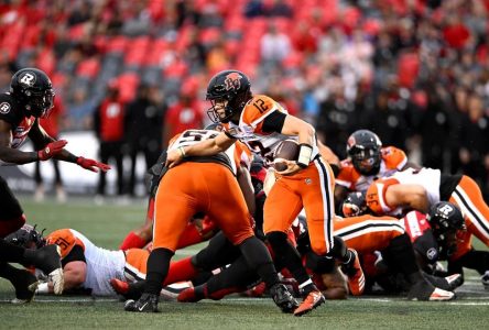 Les Lions de la C.-B. restent invaincus en gagnant à Ottawa, 34-31